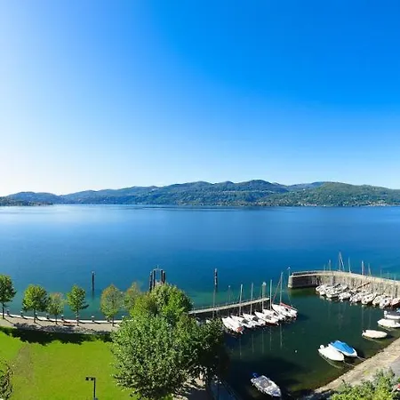 Отель Europa Испра